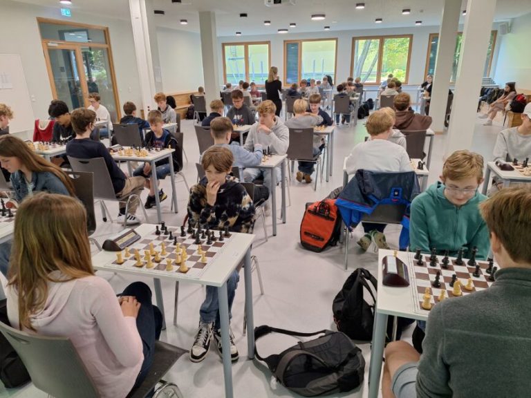 Mehr über den Artikel erfahren Herzlichen Glückwunsch!